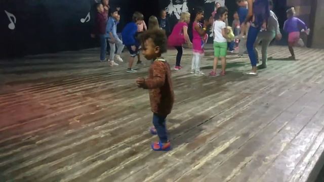 ТАНЦЫ!!🕺💃НАРЕЗКА! Отель Mirage bay resort and aquar park. смотреть онлайн