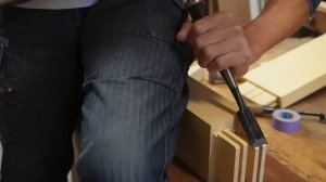 Работа мастера Масао по изготовлению двери на заказ