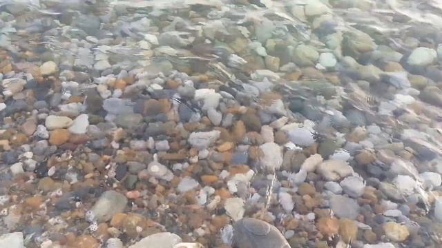 Черное море и пляж в районе пансионата Весна. смотреть онлайн