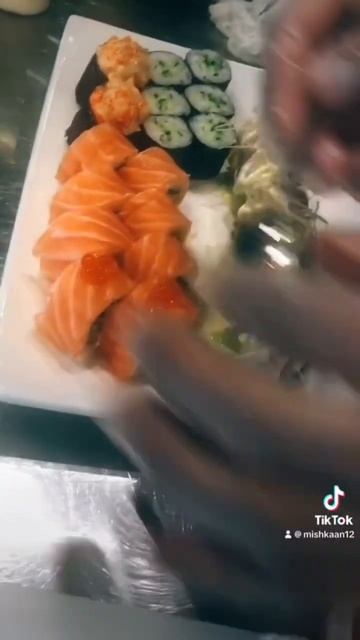 Микс 🍱 #москва #роллы #повар #ресторан #суши #кухня #работа #депомосква #заказы смотреть онлайн