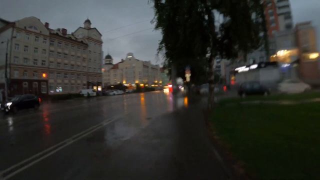 Сильнейший ливень и гроза в Калининграде. Промок до нитки