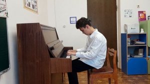 Лаухин Роман. 2-й год обучения. Т.Хаслингер "Сонатина"