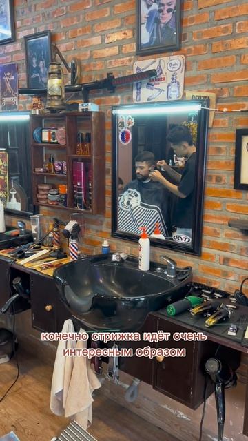 Вьетнамский барбершоп #вьетнам #нячанг2023 #вьетнамнячанг #нячанг #барбершоп #nhatrang #vietnam смотреть онлайн