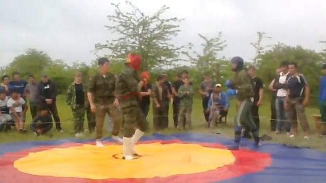 Русские дерутся c нагаями смотреть онлайн