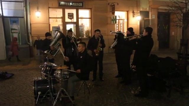 ЧЕРНОВЦЫ ВЕЧЕРНИЕ... смотреть онлайн