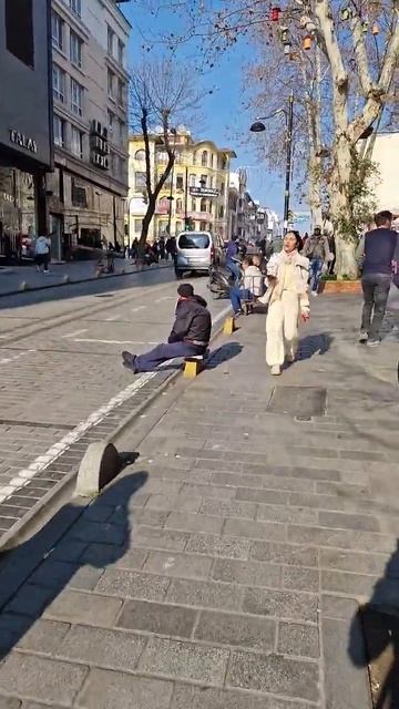 Лалели 16.01.2023г. Стамбул. Турция смотреть онлайн