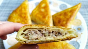 Сочные чебуреки из лаваша на сковороде за считанные минуты