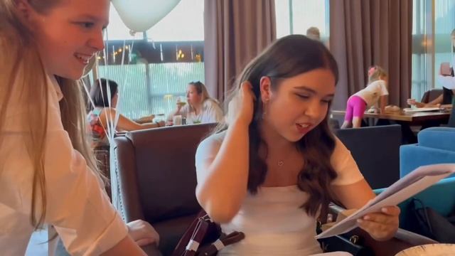 Sweet 16 🎀 Мой день рождения! Распаковка подарков 🎁 смотреть онлайн