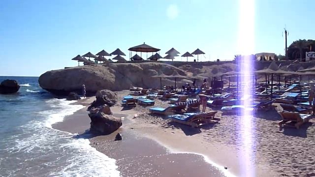 Пляж отеля Shores Amphoras Resort 5* смотреть онлайн