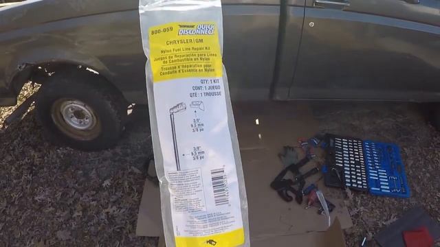 88 F150 Plastic Fuel Line Repair (Using Homemade Fuel Tank Transmission Jack Adapter) смотреть онлайн