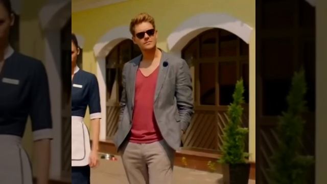 простите,что не по теме,но есть тот,кто знает его?? #fivehargreeves #theumbrellaacademy #отельэлеон смотреть онлайн