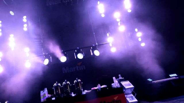 Martin MAC Aura Full HD смотреть онлайн