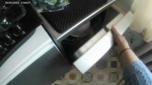 Экспиримент с моющими средствами для посудомоечной машины.