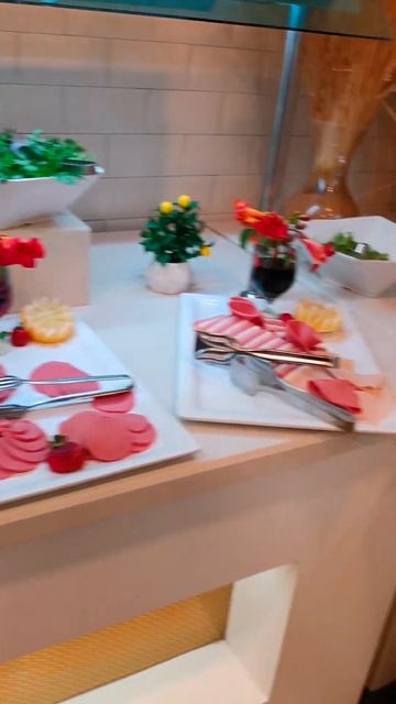 #shorts Давайте к Нам Ramira Kleopatra Hotel 06.06.2023 смотреть онлайн