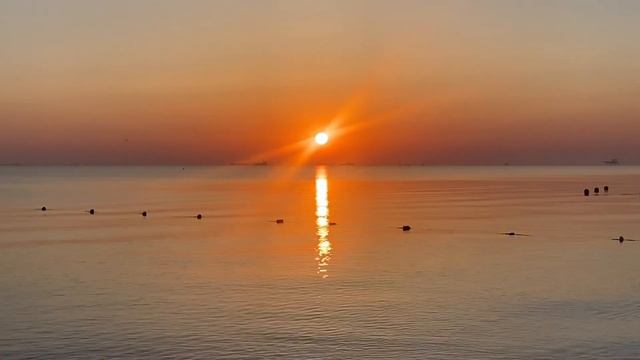 На пляже никого!) РАССВЕТ В ГОЛУБИЦКОЙ. Доброе утро ) Вода в море тёплая. Кемпинг. Азовское море смотреть онлайн