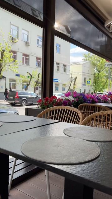 Ресторан с летней верандой в Хамовниках @dom8rest  Москва, Малая Пироговская, 8. +7 929 588 8877