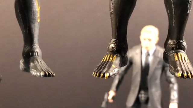 Marvel Legends Black Panther Everett Ross and Erik Killmonger REVIEW смотреть онлайн
