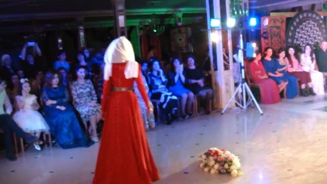 Этнофестиваль национальных костюмов - 06.03.17 Коллекция Биджиевой Лауры смотреть онлайн