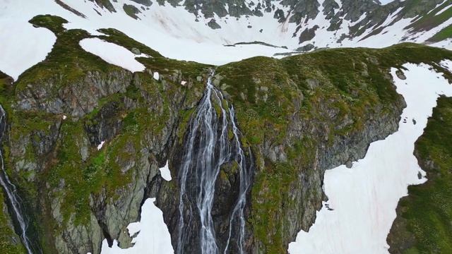 Задубели в горах летом. Снег, град и холодный ветер. Или как мы съездили на Загедан! смотреть онлайн
