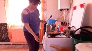 Деревня .Срочно нужно Вешать Пчелы летят , Перекус в деревне.