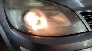 шлифовка фар-полировка Renault Megan. mp4