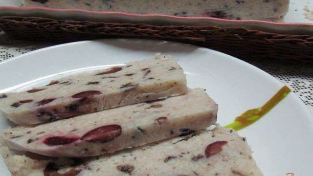 Домашнее мороженое с вишней и шоколадом