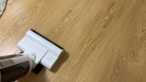 Демонстрация уборки пылесосом РЕДМОНД MultiClean VH1334-тест 1