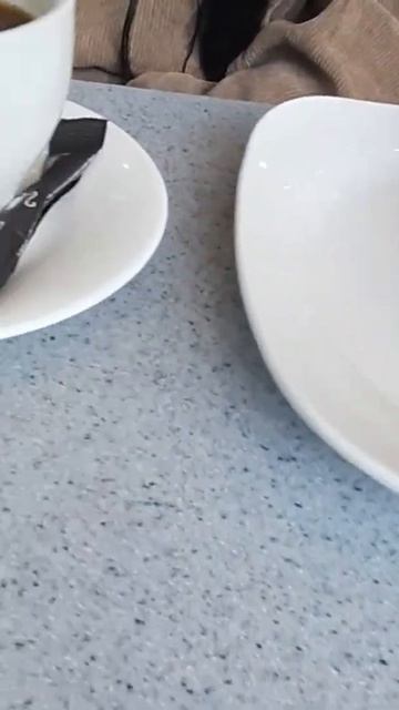 Пьём кофе с дочкой😊#lenacook #воронеж #кофе #shorts #кафе смотреть онлайн