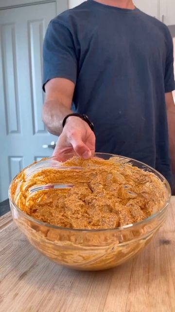 This Halal Cart-Style Chicken & Rice is the perfect meal for those watching their macros #shorts смотреть онлайн