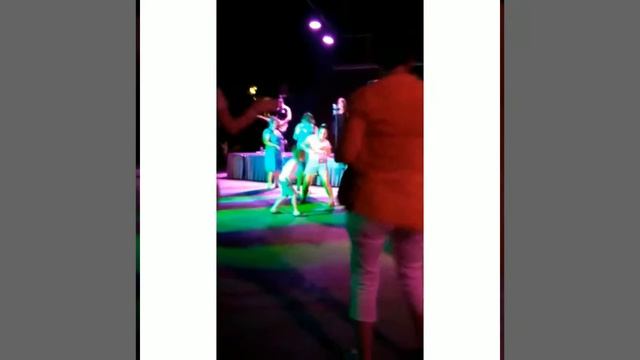 Тусовки в Турции смотреть онлайн