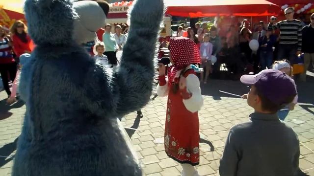 Осенняя ярмарка! 1ч.(5). Концерт! От фабрики "Коммунарка" 8.09.2013г. Минск смотреть онлайн