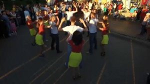 сальса-руэда. Показательное выступление.