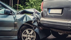 «И бит и крашен»: В России для всех стал доступен аукцион битых авто