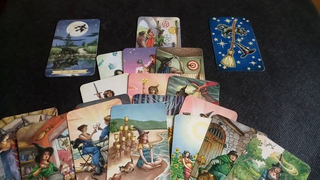 Таро расклад ЧТО ОН ХОТЕЛ БЫ ВАМ СКАЗАТЬ. ЧТО ОН СКРЫВАЕТ ОТ ВАС [BeWitch TV] смотреть онлайн