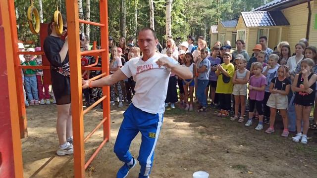 Эмоции детей бесценны. Показательное выступление в лагере Баранчинские огоньки. Команда Стойкие смотреть онлайн