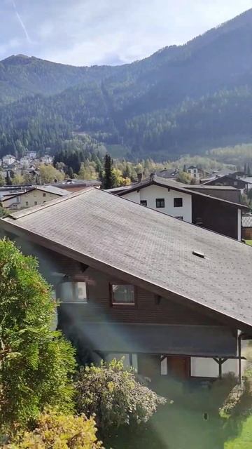 Мой вид с балкона на горы в Австрии смотреть онлайн