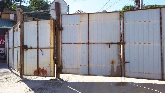 Коктебель покажу как разобрали НАБЕРЕЖНУЮ посмотрим Звездопад Воспоминаний и пройдем узкими улочкам смотреть онлайн