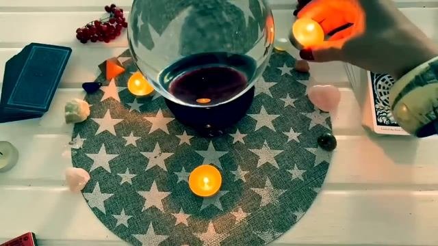 🧲❤️🔥ТЯНЕТ ЛИ ЕГО К ВАМ? 🔮💋 #гадание_онлайн #гадание на магическом шаре #goldentarot