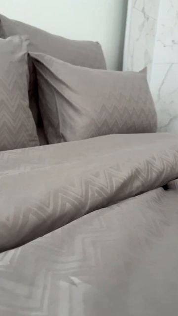 Пододеяльник и наволочки DeNASTIA сатин жаккард, дизайн зигзаг смотреть онлайн