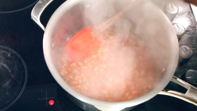 Spicy Heinz Baked Beans смотреть онлайн