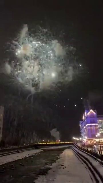 Горнолыжный курорт Роза Хутор открыл сезон в Сочи праздничным шоу смотреть онлайн