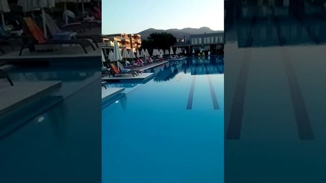 бассейн Karya family смотреть онлайн