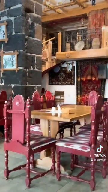 ВКУСНЕЙШИЕ ПЕЛЬМЕНИ В РЕСТОРАНЕ В АРМЕНИИ.ГЮМРИ. смотреть онлайн