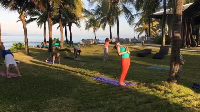 Сурья Намаскар Natai Beach Resort & Spa смотреть онлайн