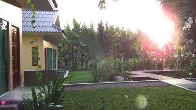 Таиланд, Пхукет, Чалонг - Villa De Mama 2 Star смотреть онлайн