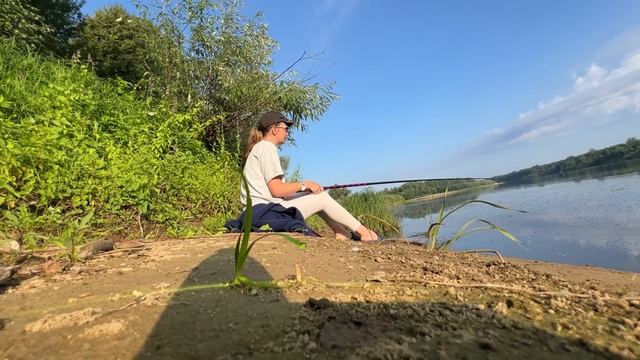 С Волги прямиком на Клязьму. Отдых с палатками. Тут водится бестер смотреть онлайн
