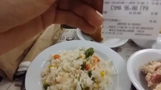 Киев. Сколько стоит пообедать в центре (бюджетный вариант). смотреть онлайн