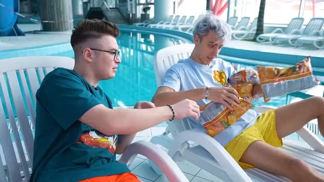 11 Способов Пронести Сладости в АКВАПАРК! Не Забудьте Поставить лайк 👍 смотреть онлайн