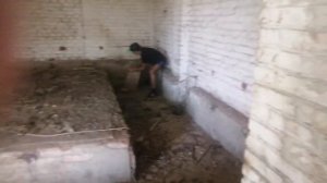 Скидываем предметы с высоты в воду.