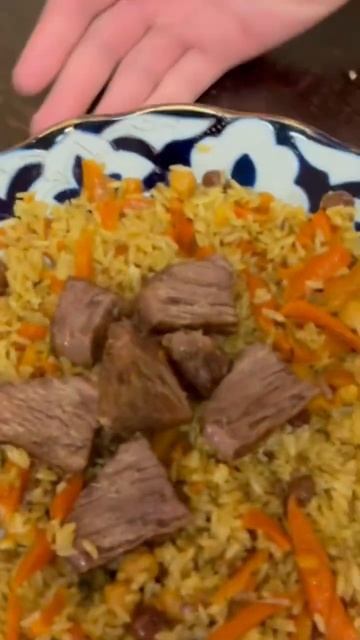 Американский Узбекский плов! Брайтон Бич#ташкент #узбекистан #usa #плов #еда #америка #meat #tasty смотреть онлайн